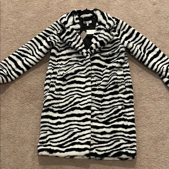 Stoosh Zebra Print Faux Fur Coat - Picture 4 of 7